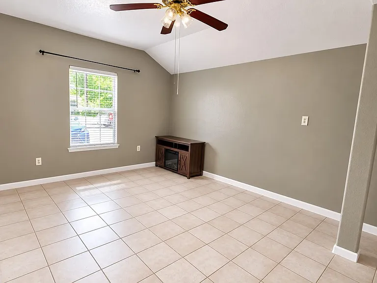5527 Lauder Rd — Photo 11