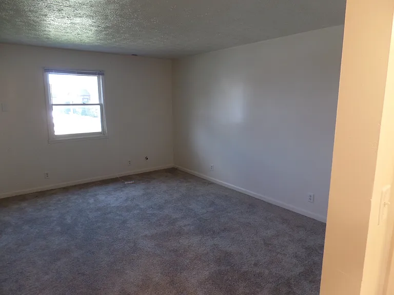 Williamsburg Apartment Homes LLC — Photo 26