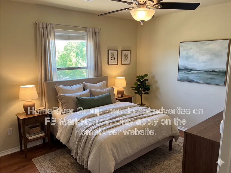 11137 SW 5th St — Photo 4