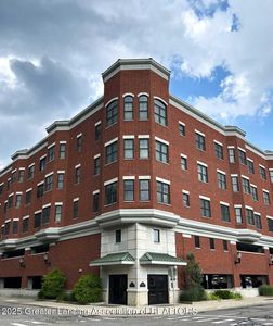 600 Albert Ave APT 310, East Lansing, MI, 48823