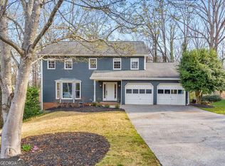 1520 Ridgefield Dr, Roswell, GA 30075