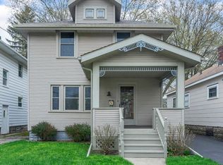 726 N Magnolia Ave, Lansing, MI 48912