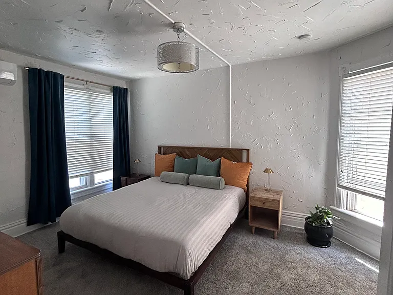 2242 N Ogden St — Photo 27