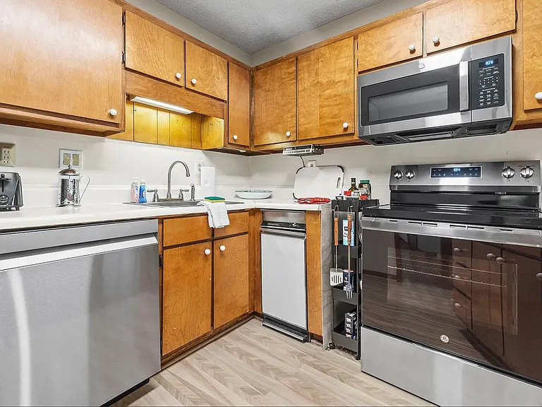 500 Hickory Hills Trl — Photo 7