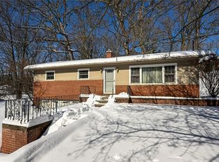 277 Lake Front Dr, Akron, OH 44319