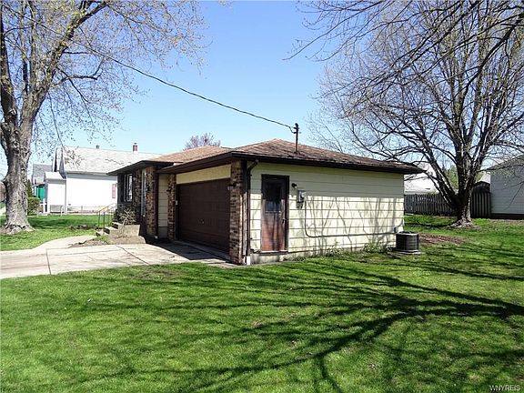 3rd image of 17 Gorski St