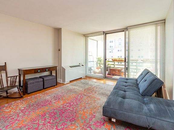 2nd image of 5601 N Sheridan Rd APT 18D
