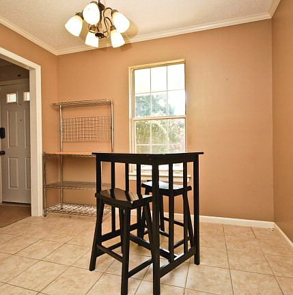 5th image of 138 Moss Creek Ct