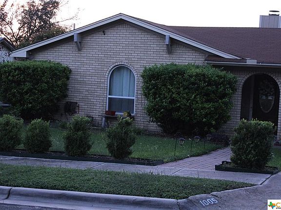 3rd image of 1005 Tyler Dr