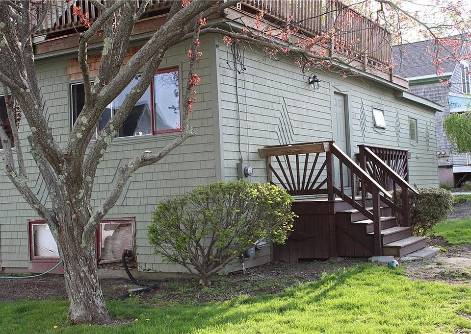 1st image of 120 Tallman Ave