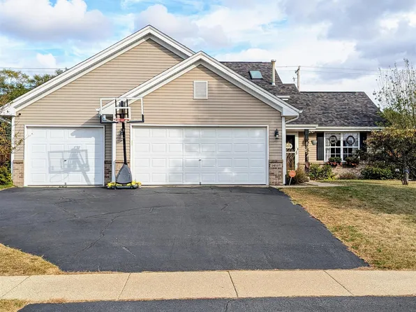 14117 Reston Dr, South Beloit, IL 61080