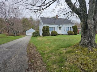 1350 Sabattus St, Lewiston, ME 04240