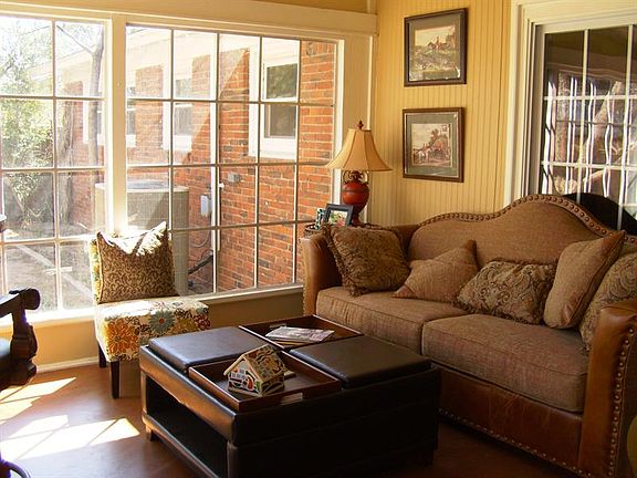 5th image of 2108 Western Dr