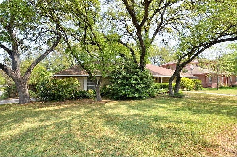 1st image of 11210 Crestpark Dr