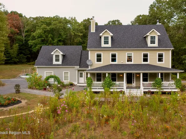 17 Forest Lane, Millerton, NY 12546