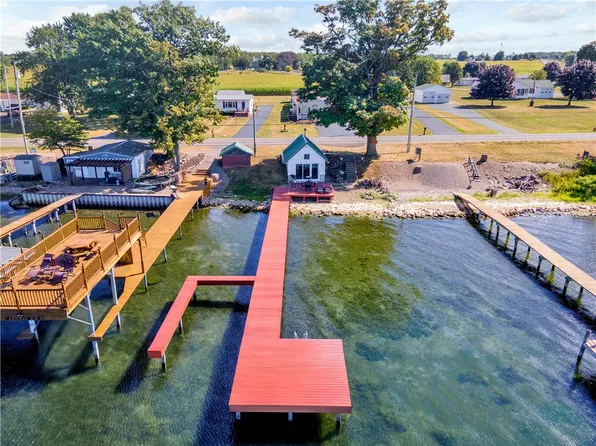 E Lake Rd #17, Romulus, NY 14541