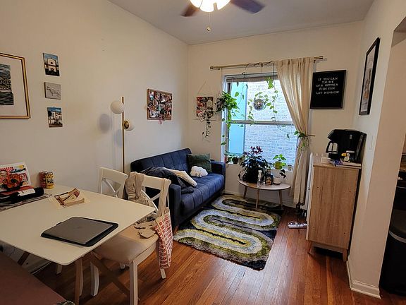 3rd image of 677 W Wrightwood Ave APT 3S
