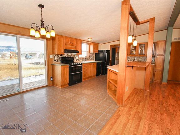4th image of 501 Red Oak Dr