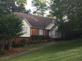 1208 Branchwater Ln, Vestavia, AL 35216