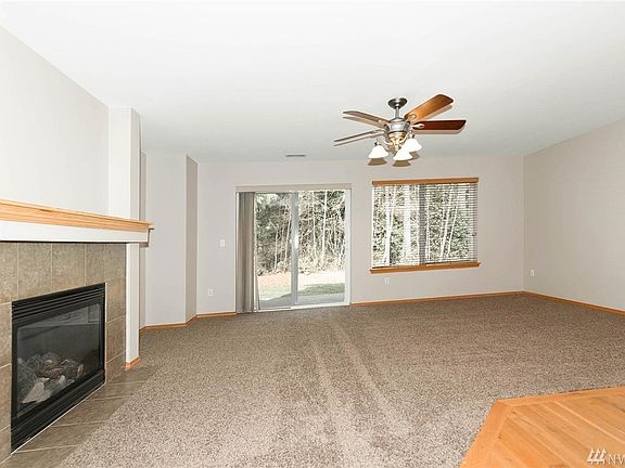 3rd image of 5621 119th St SE