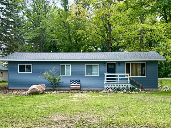 147 Victory Rd, Houghton Lake, MI 48629