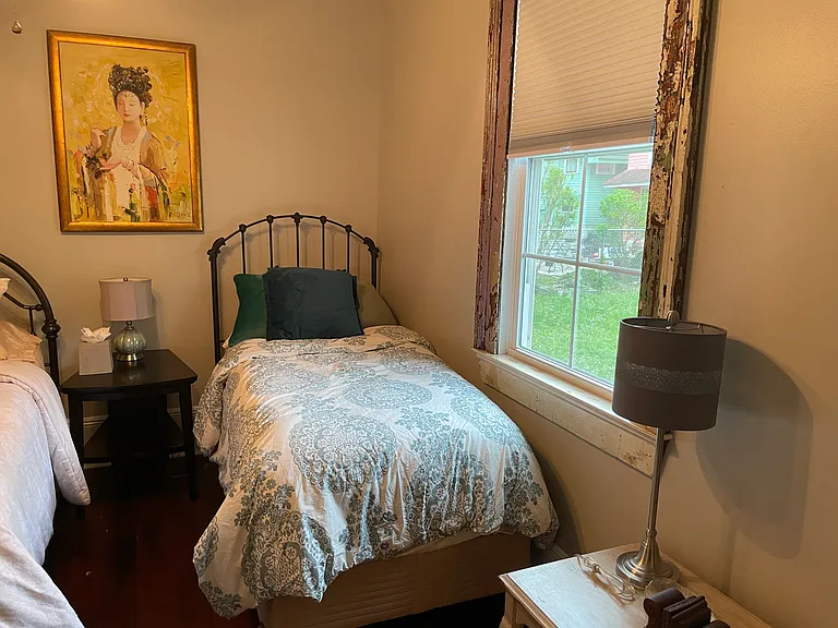 2121 Jackson Ave — Photo 18