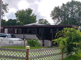 32 Quaboag Valley Co Op St, Palmer, MA 01069