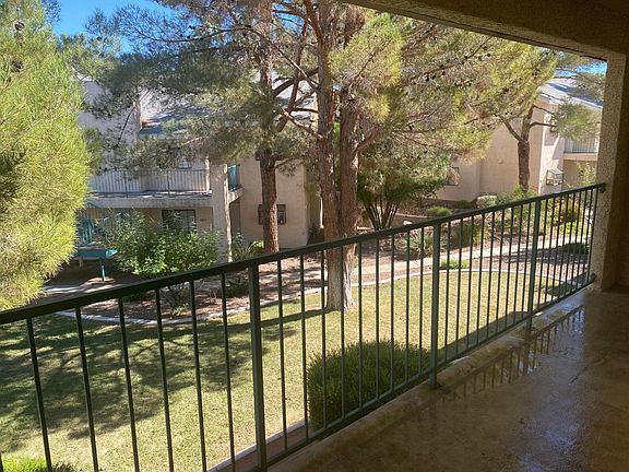 2nd image of 2849 Blue Bonnet Dr