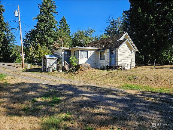 3rd image of 6024 Harlow Drive