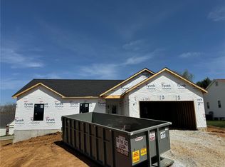 10547 Village Ln, Foristell, MO 63348