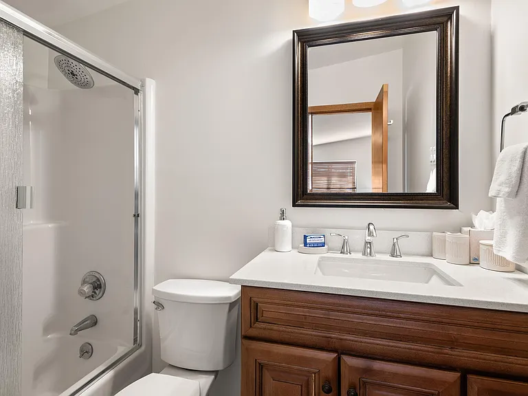 126 Edgewood Ln — Photo 8