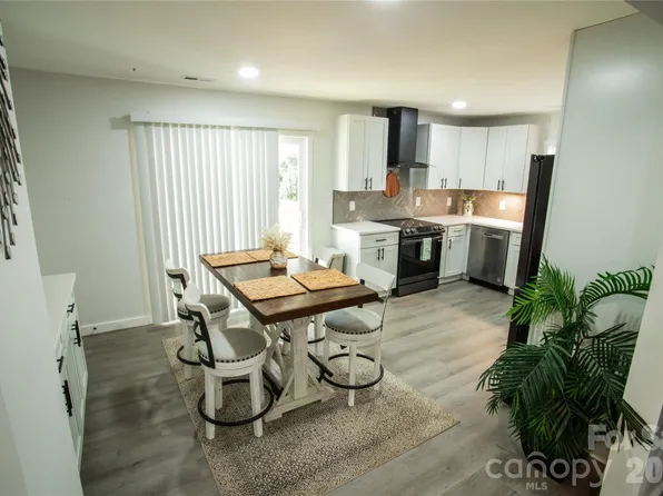 2116 Eastway Dr, Charlotte, NC 28205