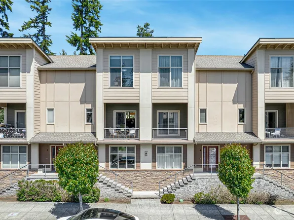 5501 234th Street SW #5, Mountlake Terrace, WA 98043