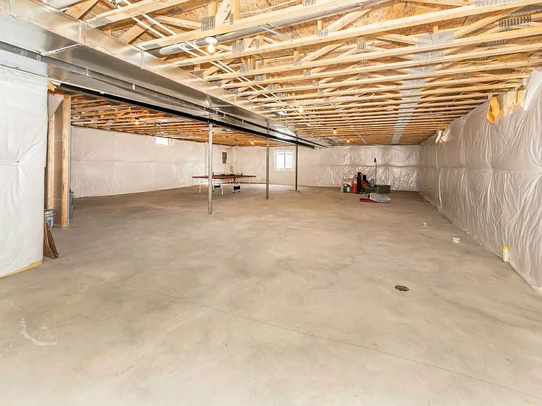 1858 Upland Dr — Photo 56