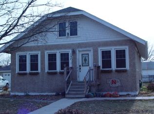 137 N Park St NE, Wagner, SD 57380