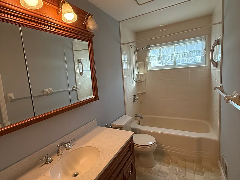 1023 Amethyst Dr — Photo 14