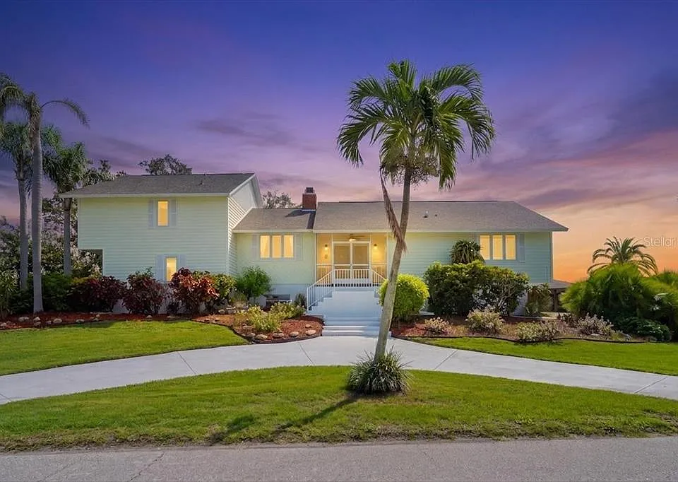 2407 Palma Sola Blvd
