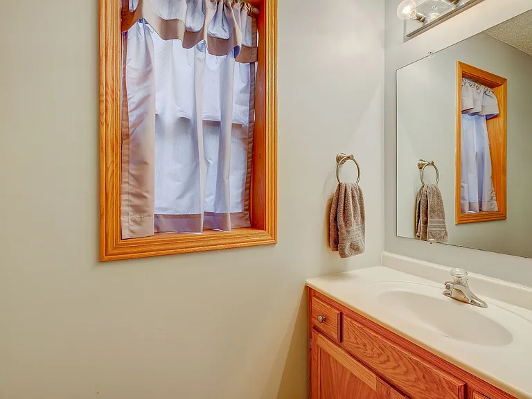 1005 6th Ave NE — Photo 12