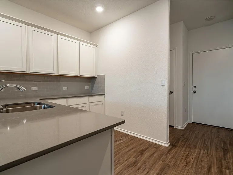 7100 Dancing Wind Ln — Photo 8