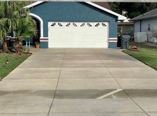 2254 Palmview Cir, Auburndale, FL 33823