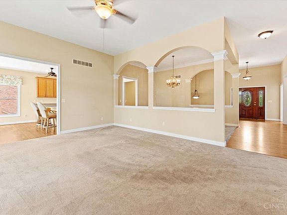 4th image of 4370 Saint Cloud Way