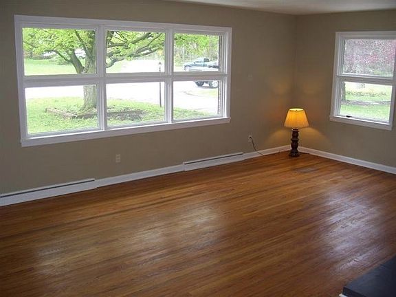 3rd image of 5054 Aquilla Dr