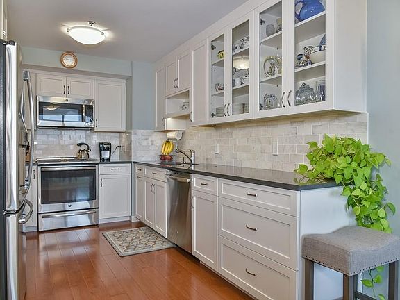 2nd image of 250 Hammond Pond Pkwy APT 1213S