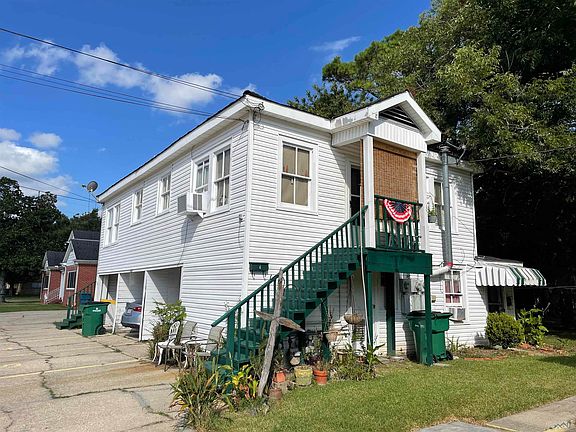 2nd image of 207 Ann Dr
