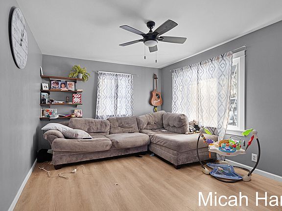 4th image of 1393 Katrina Dr SE