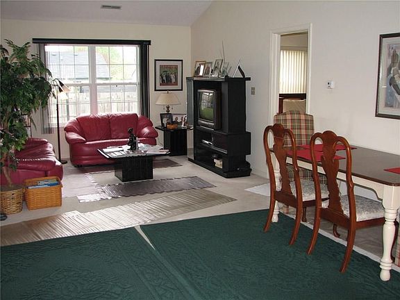 4th image of 3301 N Moccasin Ct