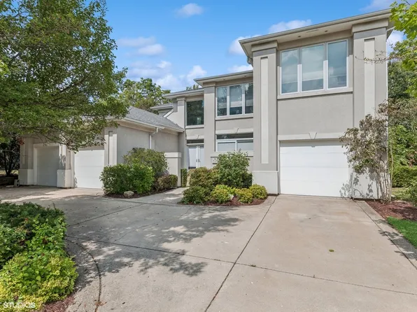 17020 W Tiger Tail Ct, Gurnee, IL 60031