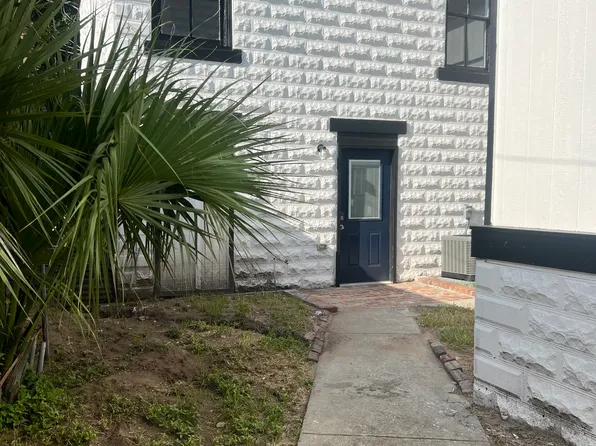 312 W 37th St #D, Savannah, GA 31401