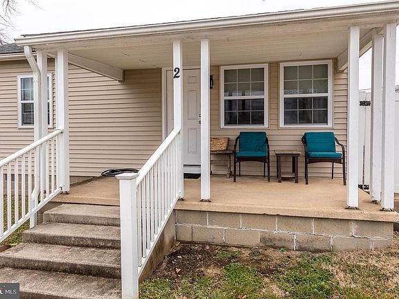 4th image of 2 Strut Ct