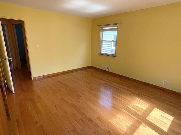 2nd image of 5647 207th St